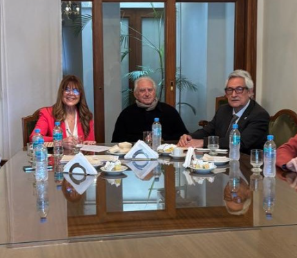 Convenio con la Federación de Entidades Profesionales Universitarias de la provincia de Buenos Aires firmaron un convenio de colaboración.